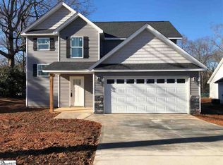 318 Cox Rd, Greer, SC 29651