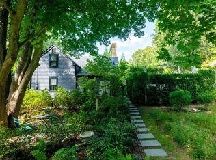 1150 Russells Mills Rd, Dartmouth, MA 02748
