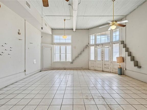 5th image of 1435 Annunciation St