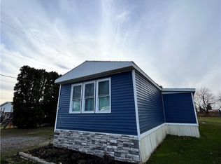 3207 Pratt Rd, Batavia, NY 14020