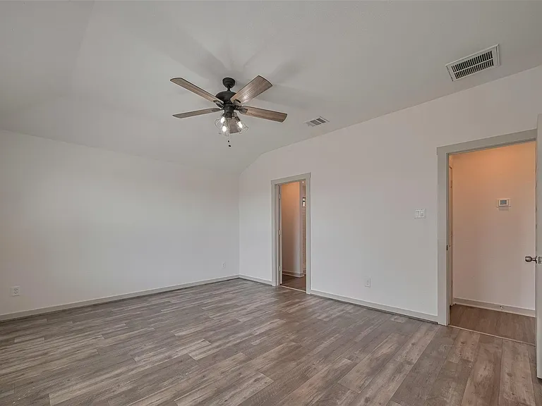 14519 Sweet Water Dr — Photo 27