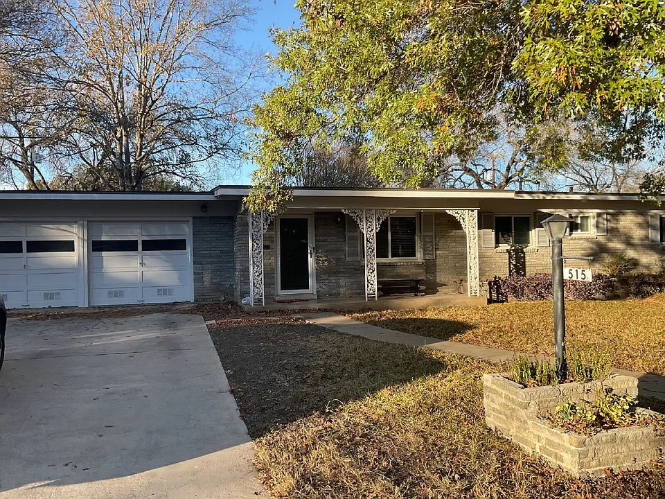 515 Cave Ln