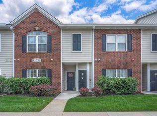 11629 Tomahawk Creek Pkwy APT G, Leawood, KS 66211