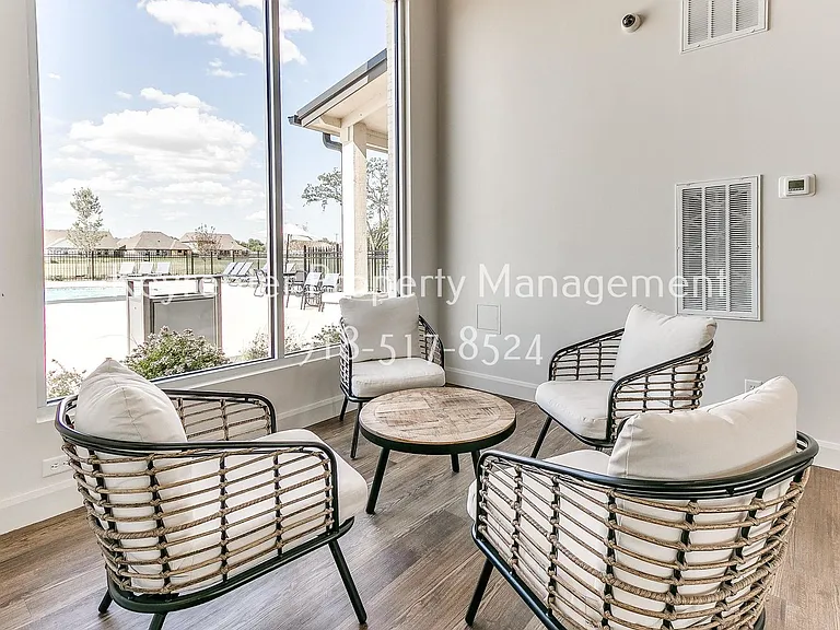 12461 S Lakewood Ave — Photo 27
