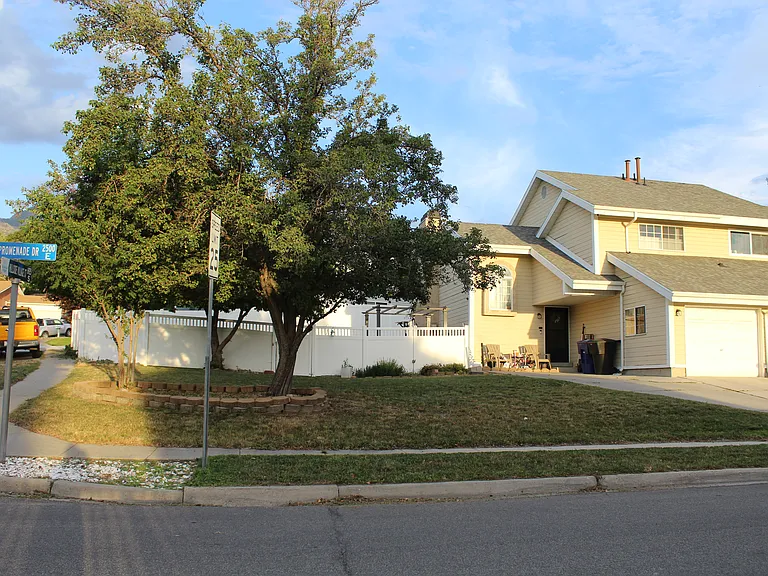 6929 S Promenade Dr — Photo 1