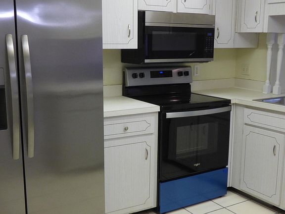5th image of 1109 Alladin Dr