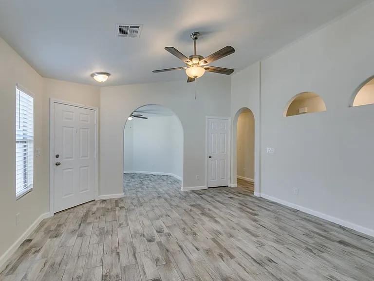 6763 Bison Creek St — Photo 27