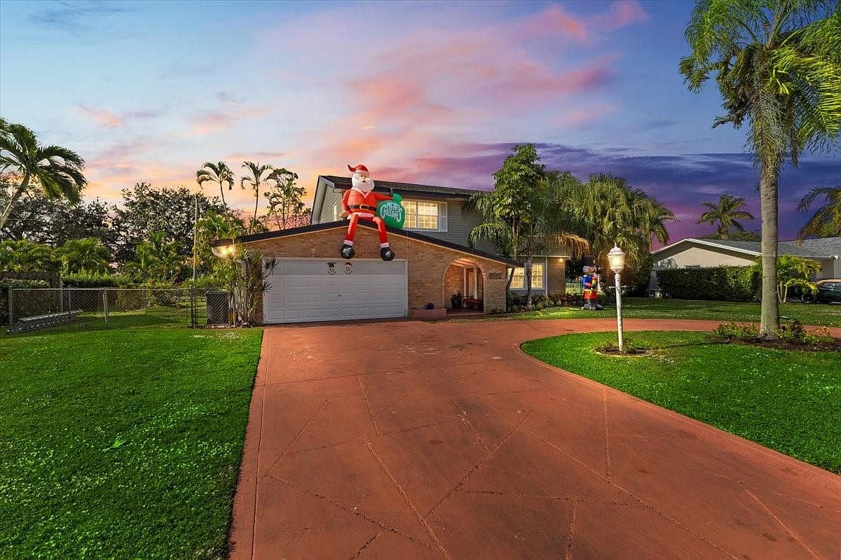 3179 Hoylake Road