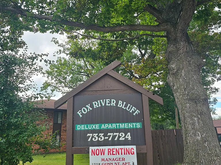 Fox River Bluff — Photo 17