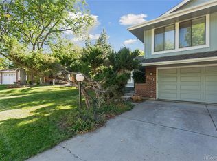 6121 S Forest Ct, Centennial, CO 80121