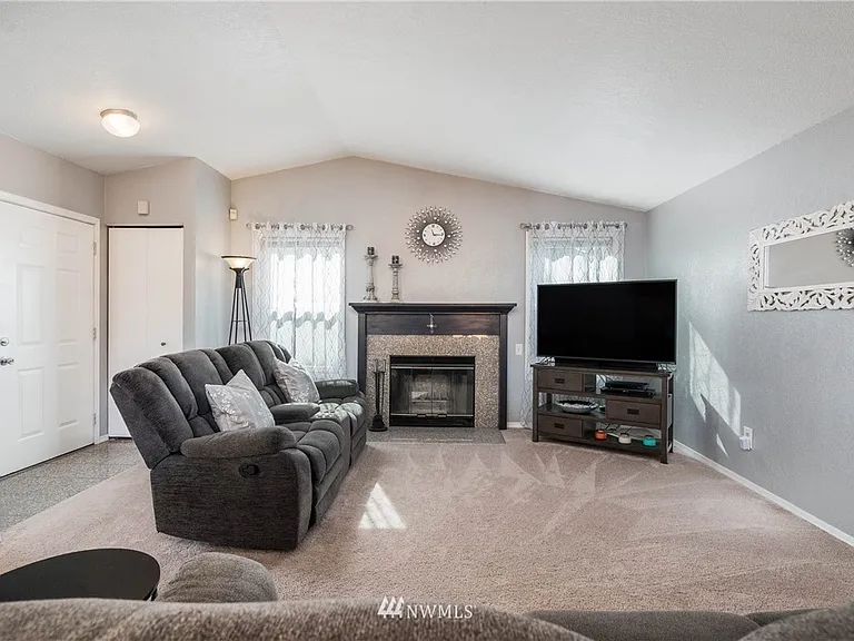 2536 54th Ave NE — Photo 13