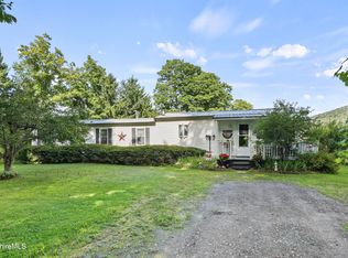344 Stewart White Rd, Cheshire, MA 01225