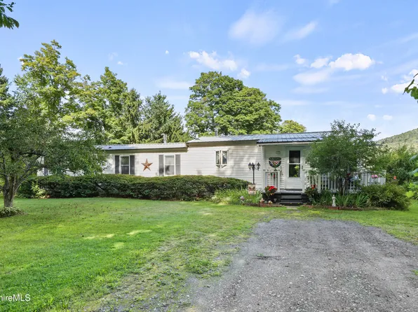 344 Stewart White Rd, Cheshire, MA 01225