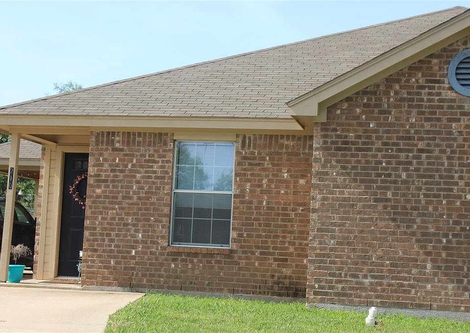 1st image of 208 Honey Bee Dr #210