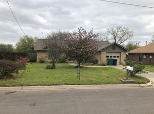 1806 Shawnee St, Denton, TX 76209