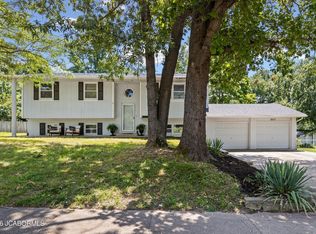 1610 Blue Ridge Rd, Columbia, MO 65202
