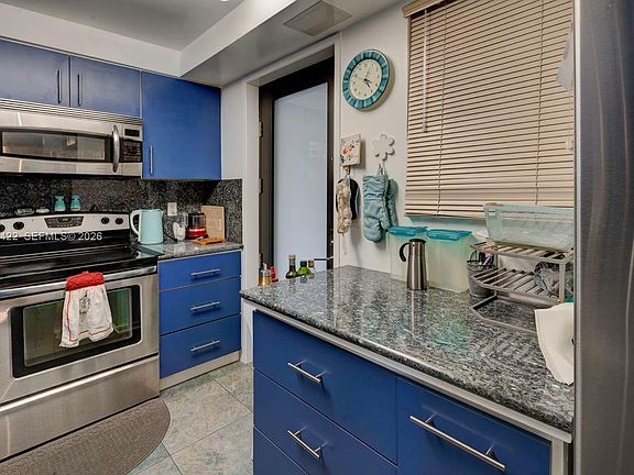 3rd image of 301 Golden Isles Dr APT 502