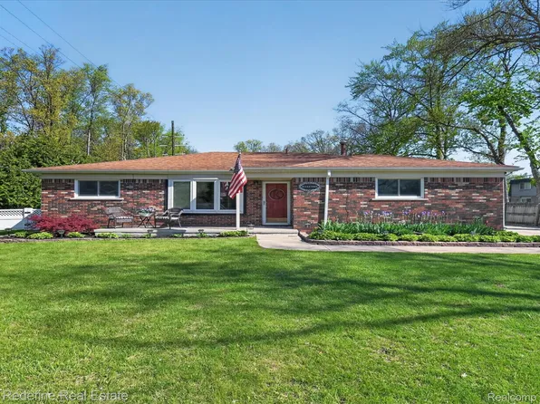 38000 Hixford Pl, Westland, MI 48185