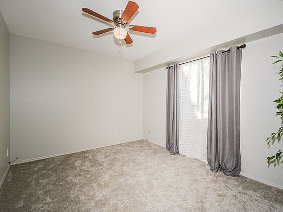 4th image of 964 Chesswood Dr