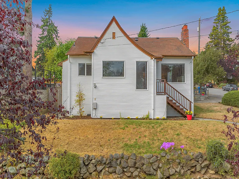 9721 Linden Ave N — Photo 6