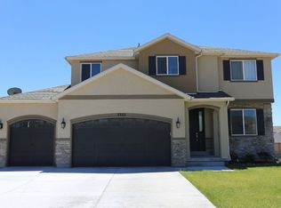 3332 E Stonebridge Ln, Eagle Mountain, UT 84005