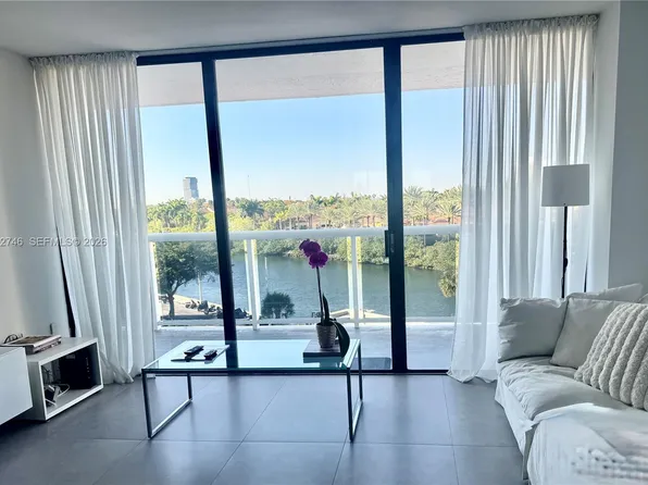 20505 E Country Club Dr APT 531, Aventura, FL 33180