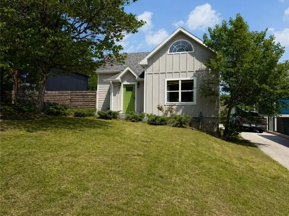 230 S College Ave, Fayetteville, AR 72701