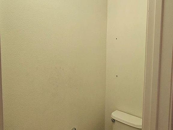 4th image of 2568 Heron Ct