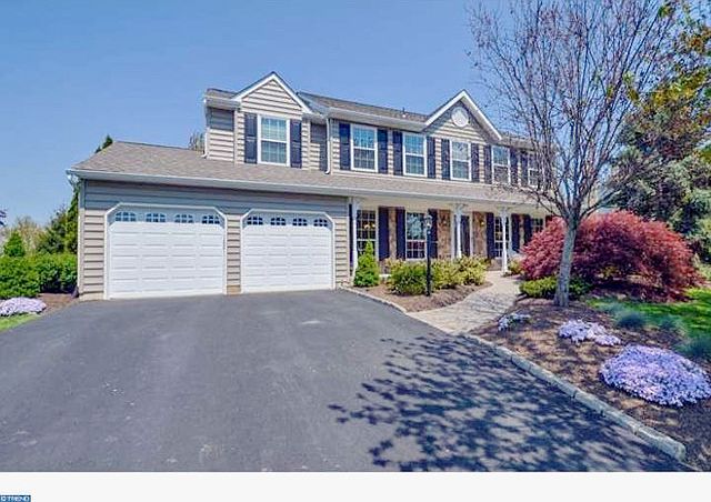 1st image of 7 Tulip Dr