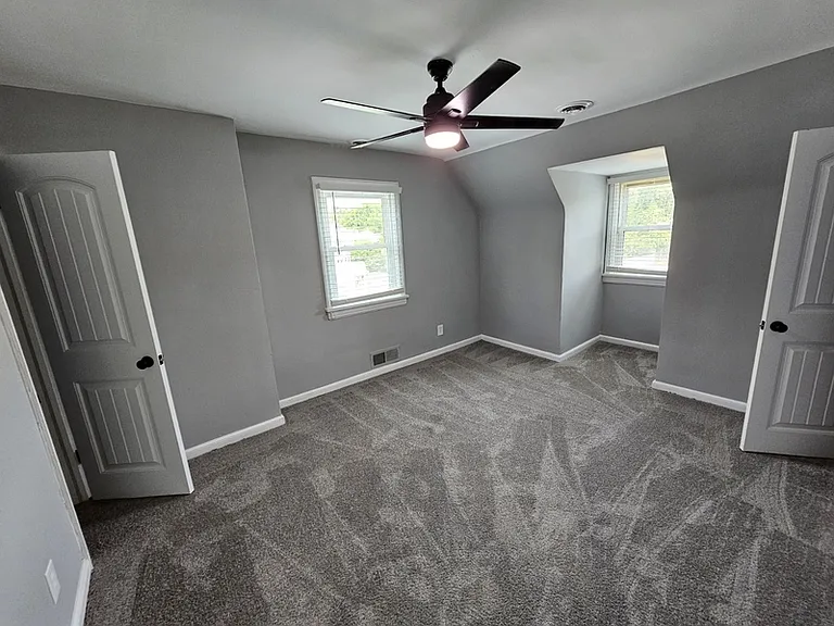 3907 E Chatham Dr — Photo 19