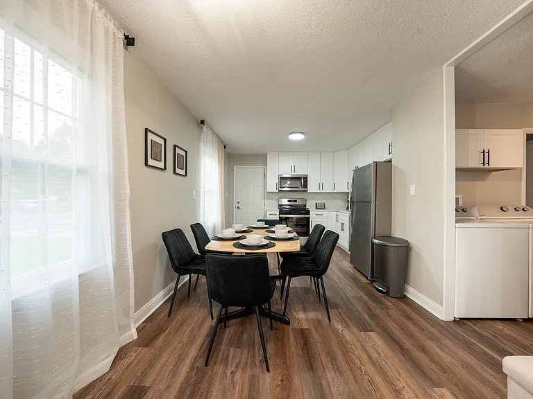 116 Fairview Ln — Photo 5