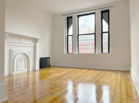 229 Columbus Ave, New York, NY