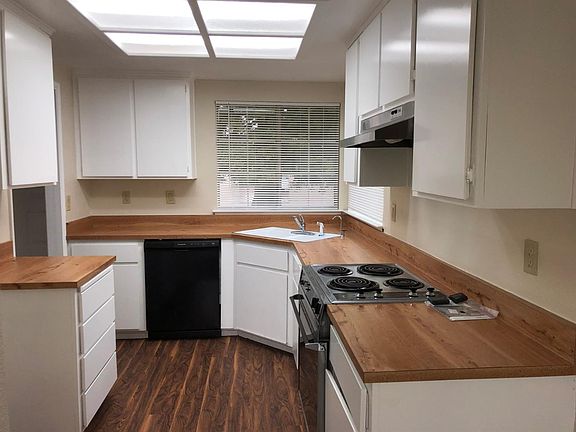 2nd image of 7137 Minoress Way