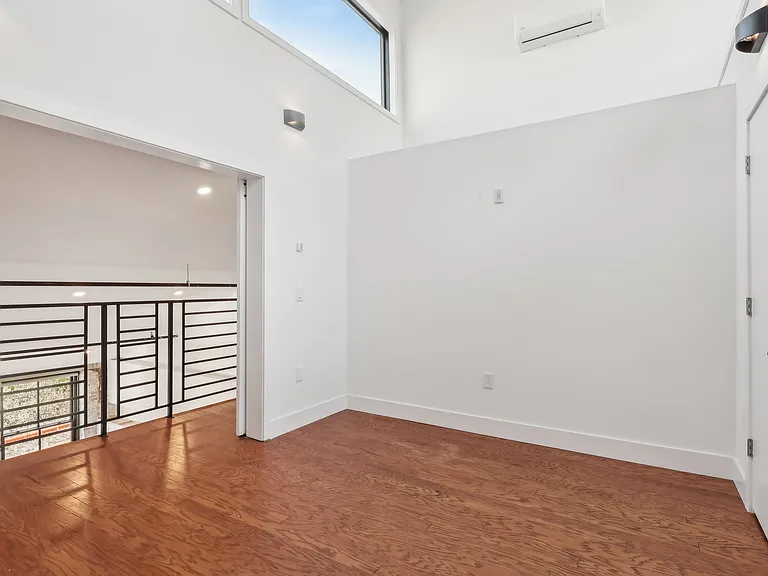 Hancock Lofts — Photo 54