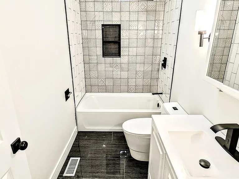 19131 Pine Dr #114 — Photo 10