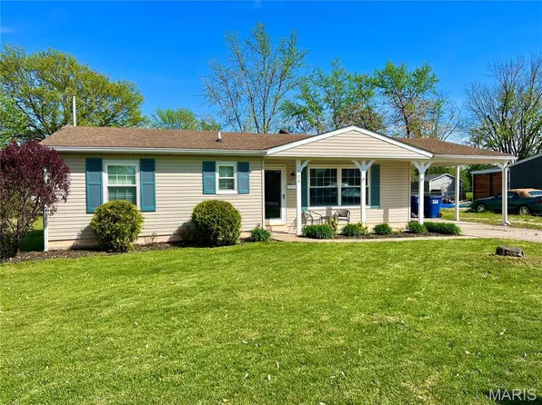 708 S State Highway 47, Warrenton, MO 63383