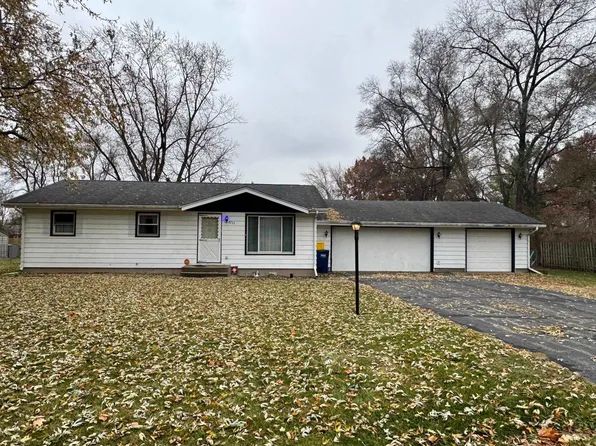 5753 Fox Ct, South Beloit, IL 61080