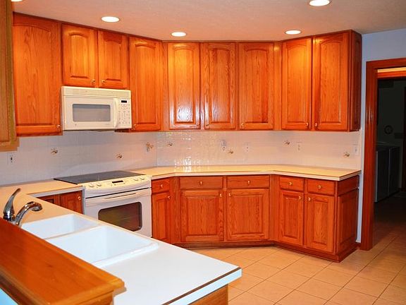 5th image of 1238 Retreat Ln