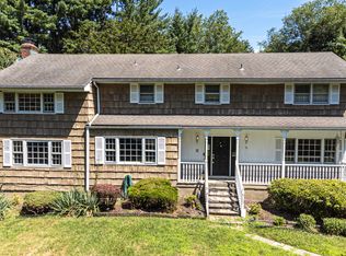 40 Beaver Brook Rd, Ridgefield, CT 06877