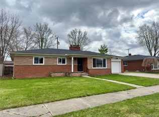 6590 Rockland St, Dearborn Heights, MI 48127