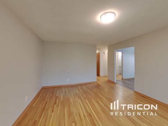 3rd image of 1397 Pinewood Dr