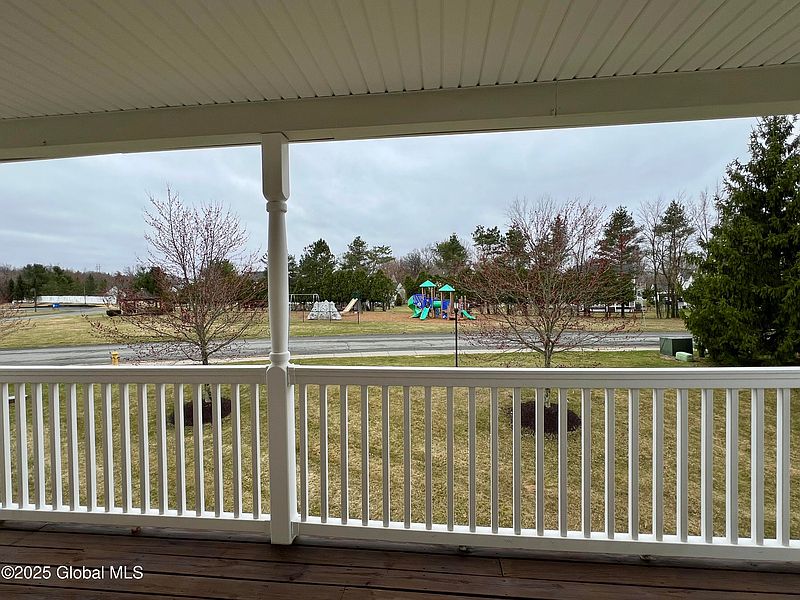 4th image of 607 Cedar Run