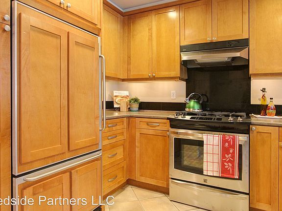 5th image of 116 Warren Ave N Suite A
