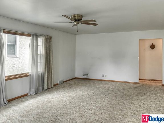 5th image of 6523 S 36th St