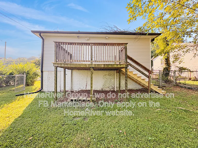 1219 N Chamberlain Ave — Photo 16