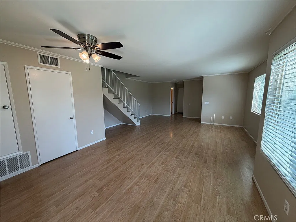 941 Pinyon Ct — Photo 3