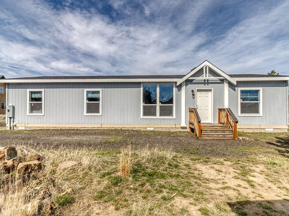 1st image of 7994 SW Sandy Pl
