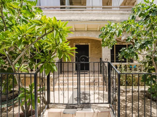 1634 N Alexandria Ave, Los Angeles, CA 90027
