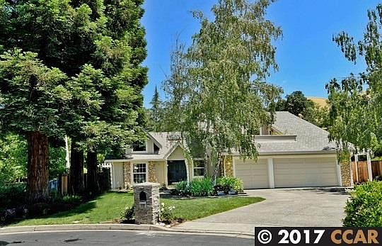 1st image of 15 Canyon Oak Pl