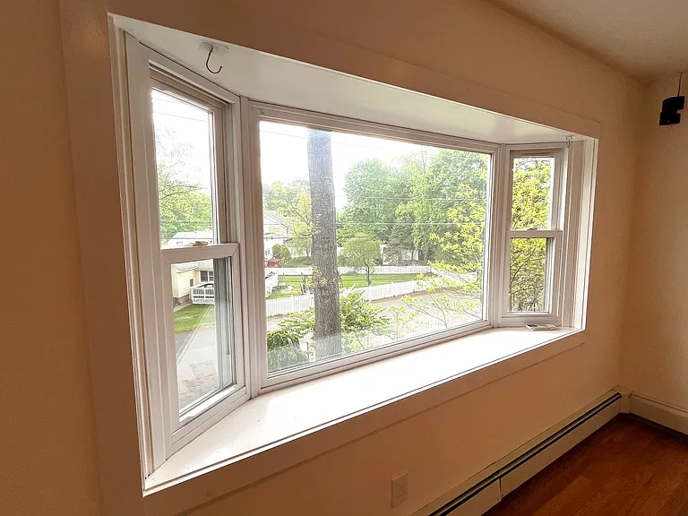 522 Dell Rd — Photo 5